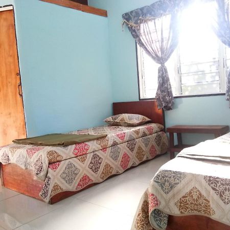 RoomStay Tok Abah A Kuala Rompin Bagian luar foto