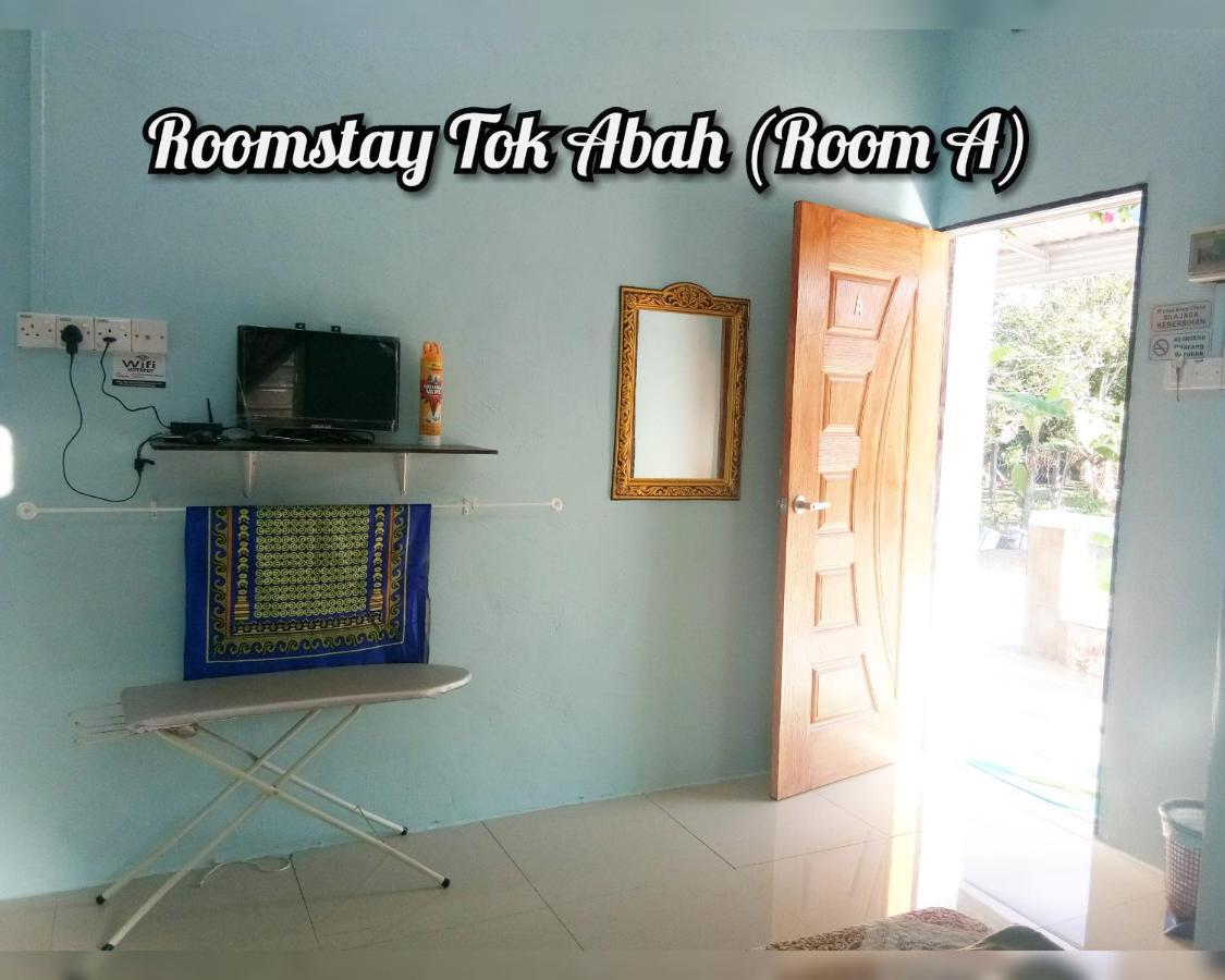 RoomStay Tok Abah A Kuala Rompin Bagian luar foto