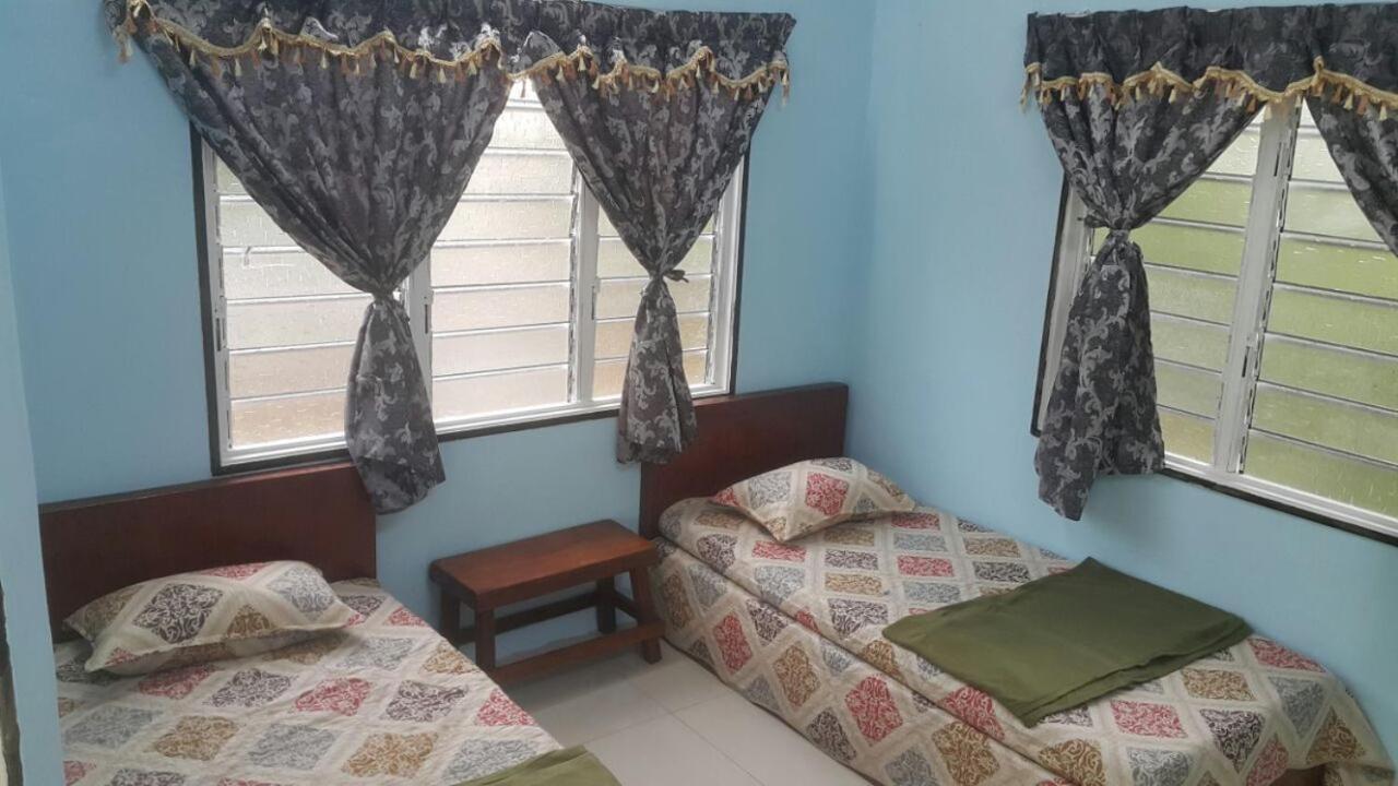 RoomStay Tok Abah A Kuala Rompin Bagian luar foto