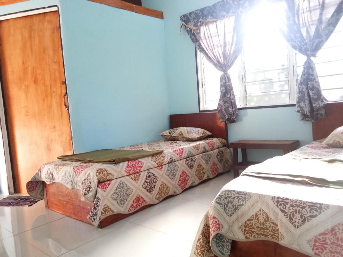 RoomStay Tok Abah A Kuala Rompin Bagian luar foto