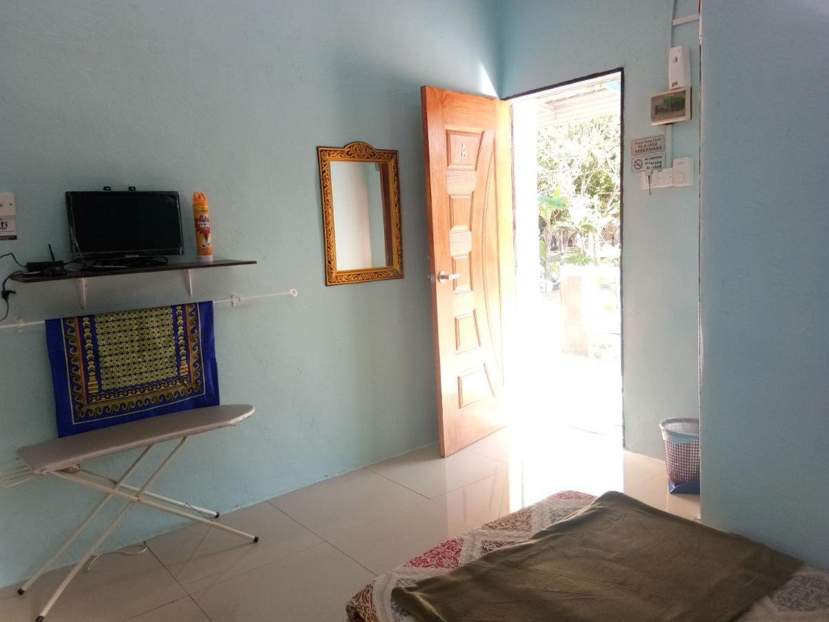 RoomStay Tok Abah A Kuala Rompin Bagian luar foto